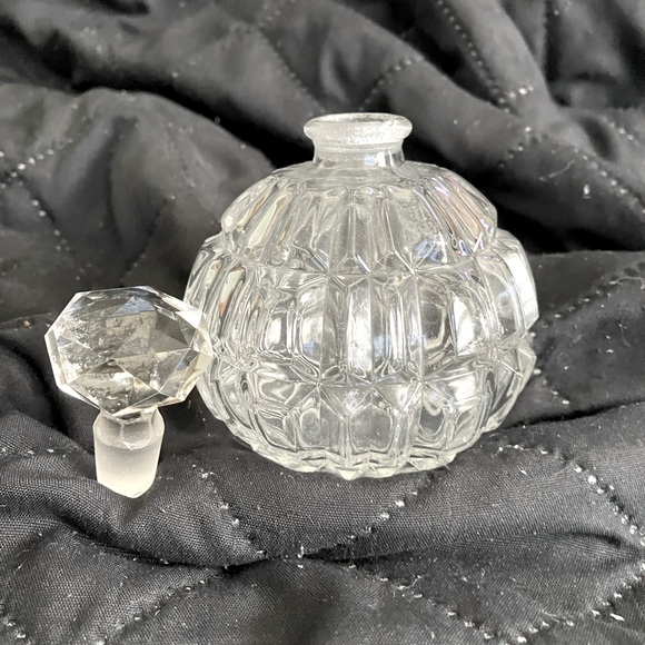 Vintage Cut Glass Perfume Bottle - Picture 3 of 7